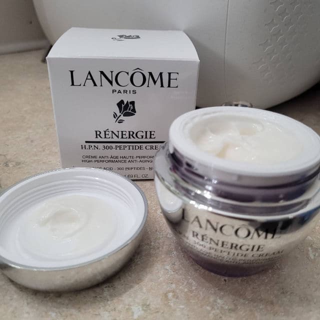 Lancome Renergie H.P.N. 300-Peptide Cream review photo by tjguida