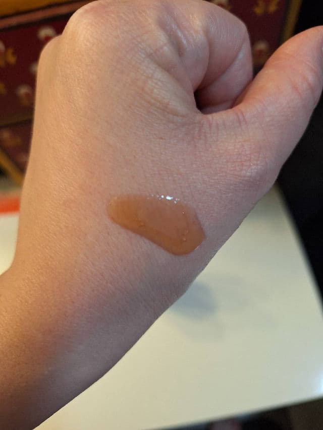 Hyggee Natural Repair Serum review photo by thereviewwitch