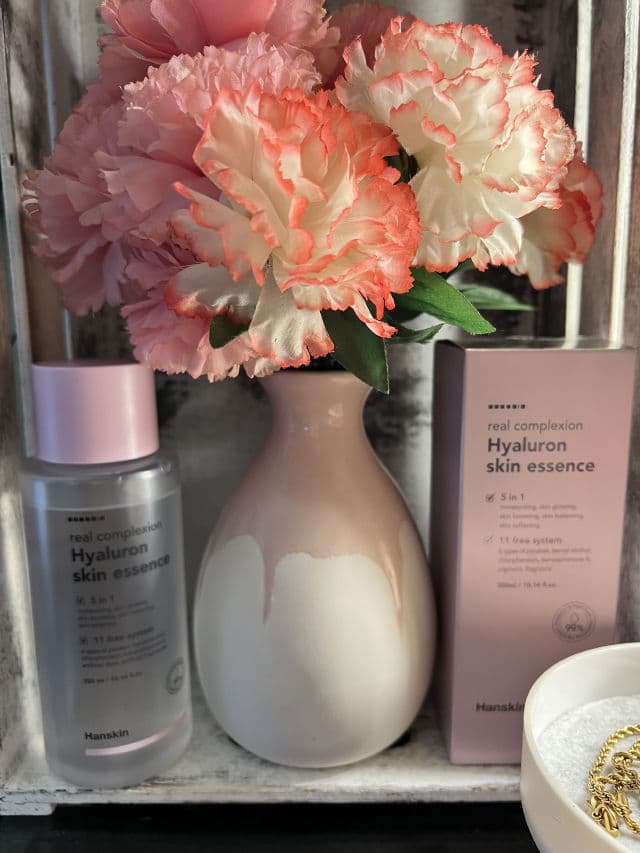 HANSKIN Real Complexion Hyaluron Skin Essence review photo by PrinceOfKemet