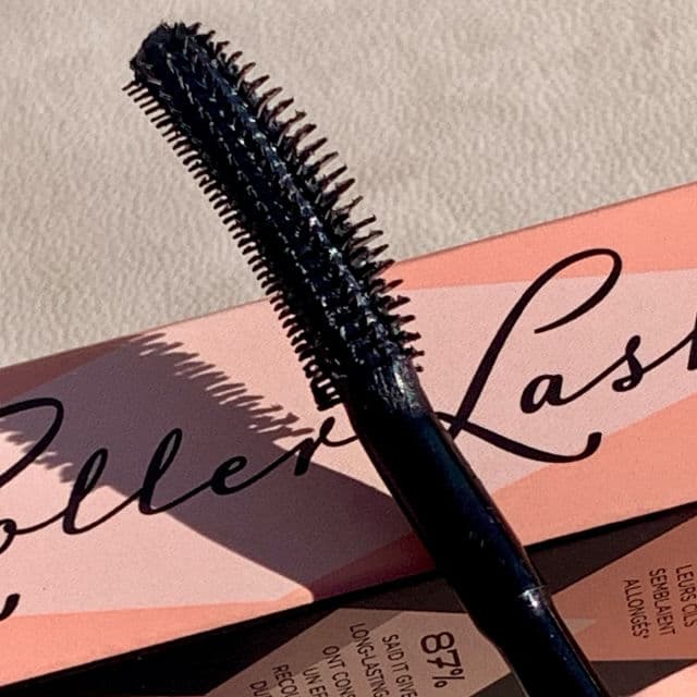 Benefit Cosmetics Roller Lash Curling Mascara Super-curling & Lifting Mascara review photo by BoxyLady