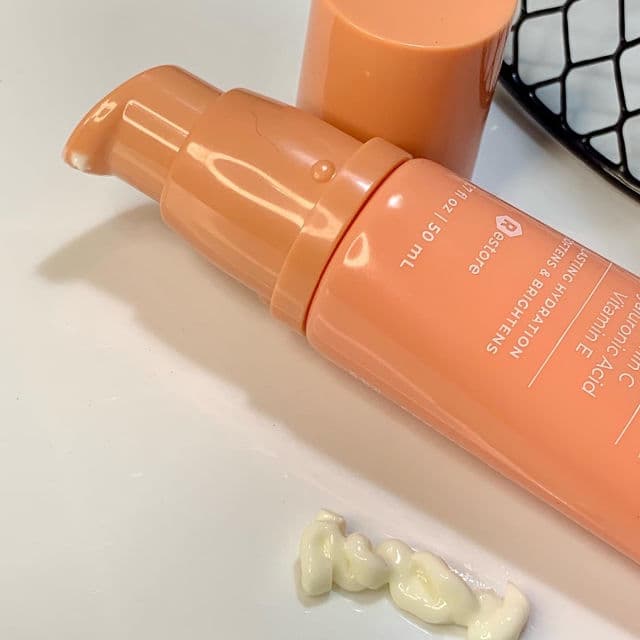 Urban Skin Rx Radiant & Bright Glowing Moisturizer review photo by BoxyLady