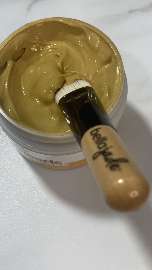 Bella Jade Botanicals Turmeric Clay Mask review photo by BoxyLady