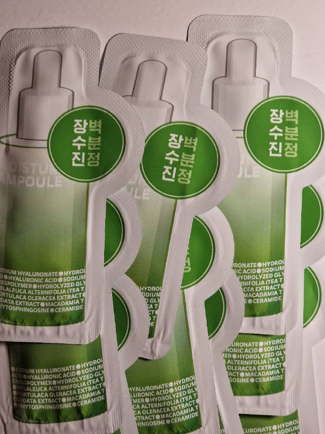 Isoi Moisture Dr. Ampoule review photo by Immortelle