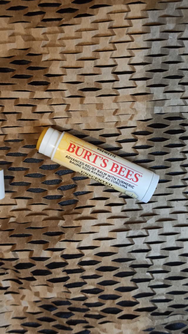 Burt's Bees Lip Balm review photo by Luanamoreno