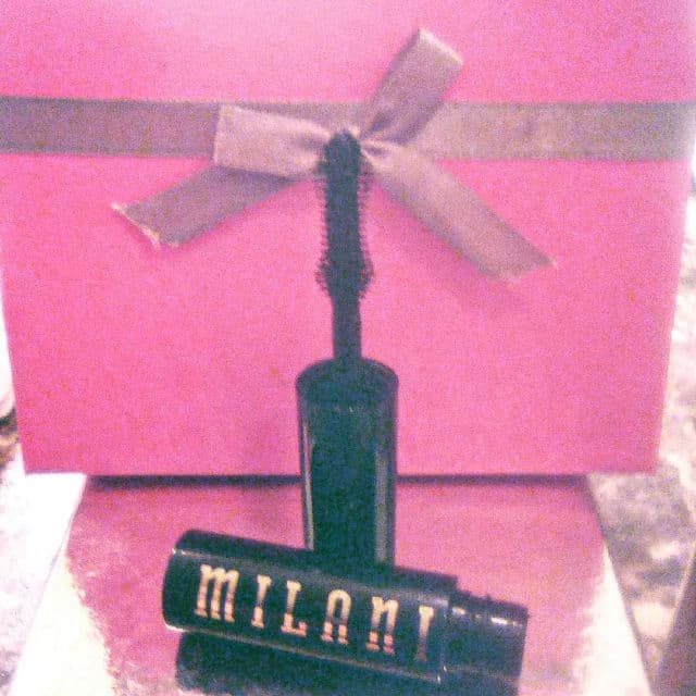 Milani Cosmetics Highly Rated Anti-Gravity Mascara review photo by Mana0270Influencer