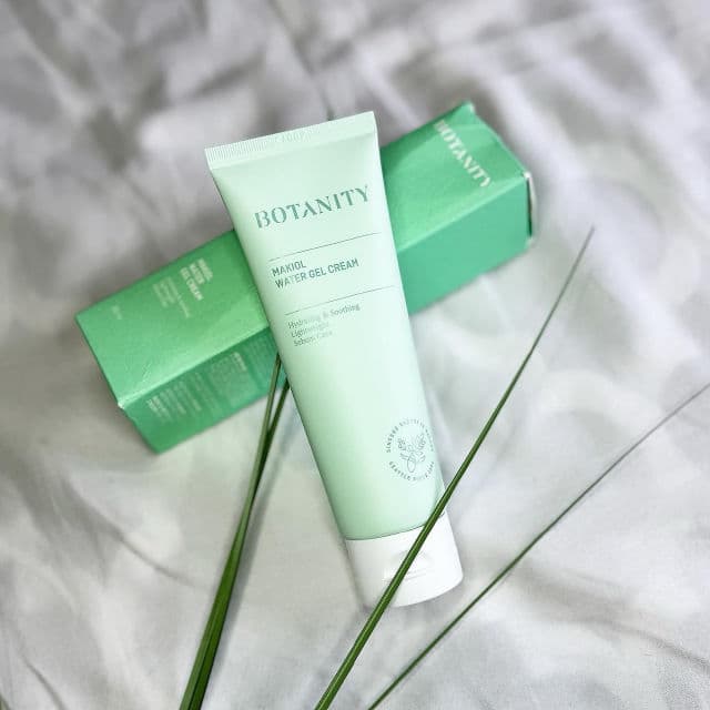 Botanity Aqua Fit Sun Essence SPF 50+ PA++++ review photo by itxpari