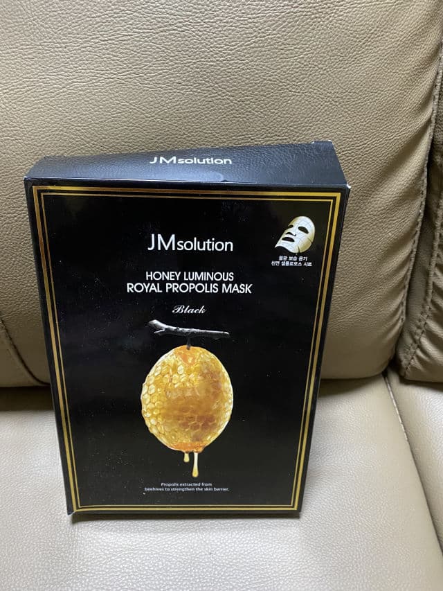 JMsolution Honey Luminous Royal Propolis Mask review photo by Grizzy888