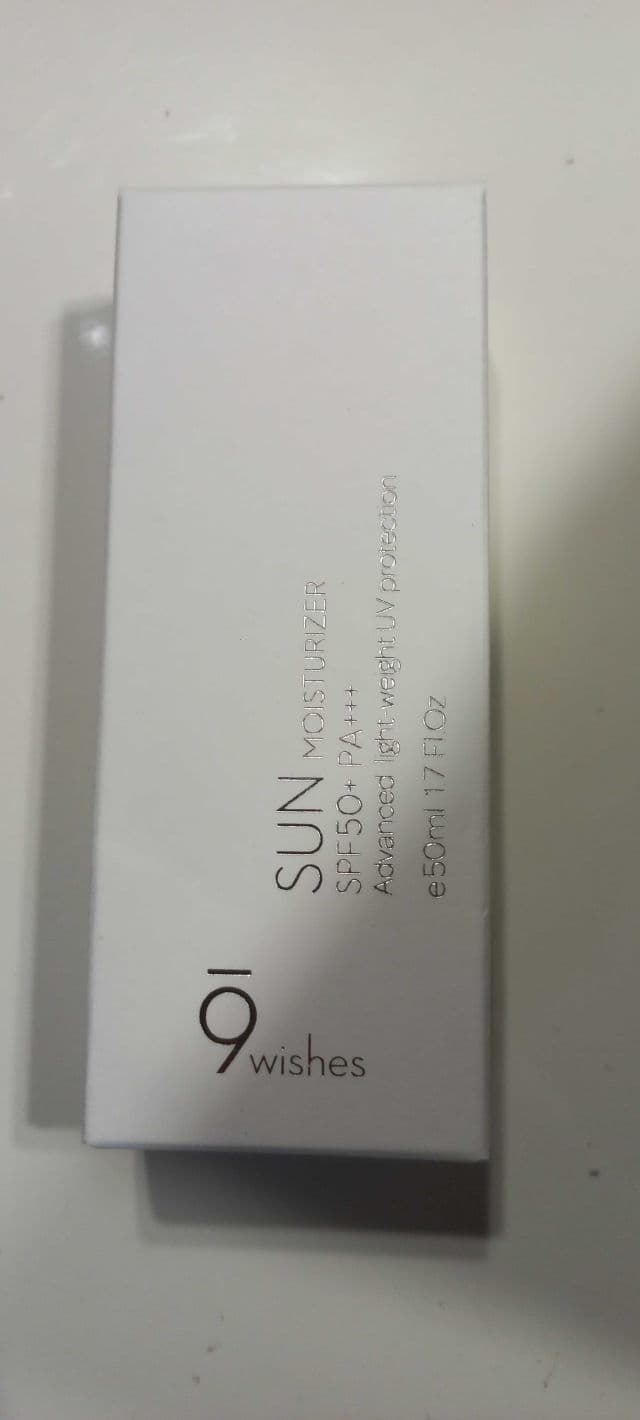 9Wishes Sun Moisturizer SPF50+ PA+++ review photo by Lamskin 