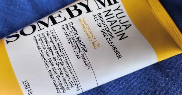 Yuja Niacin Brightening All-In-One Cleanser product review