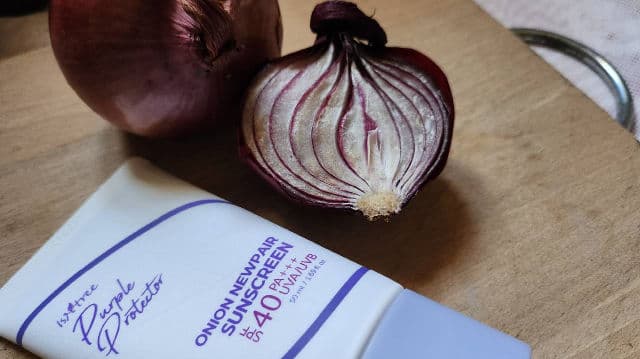 Onion Newpair Suncreen SPF40 PA+++ product review