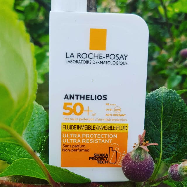 La Roche-Posay Anthelios AC SPF 30 Matte Fluid Anti-Shine review photo by Cherryreveiws