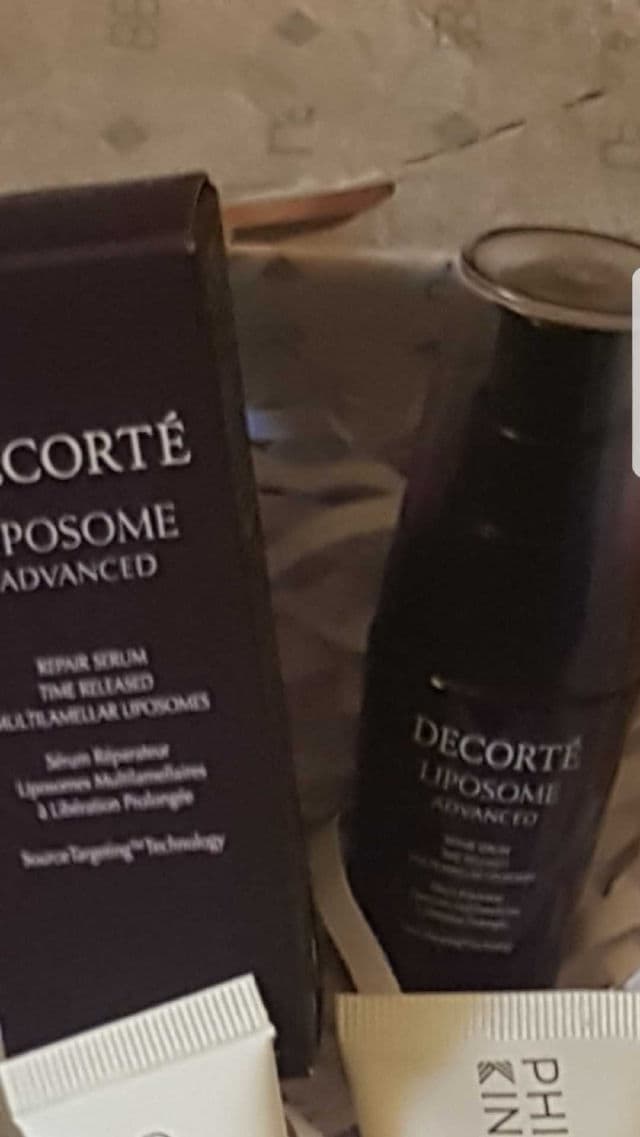Decorte Liposome Advanced Repair Serum Time Released Multilamellar Liposomes review photo by Cherryreveiws