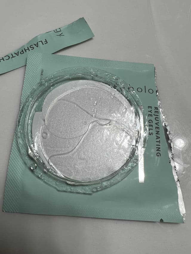Patchology FlashPatch Rejuvenating Eye Gels review photo by trish304