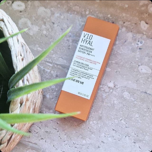V10 Hyal Antioxidant Sunscreen SPF50+ PA++++ product review