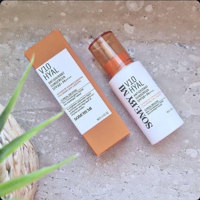 V10 Hyal Antioxidant Sunscreen SPF50+ PA++++ product review
