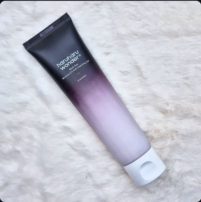 Black Rice Moisture 5.5 Soft Cleansing Gel product review