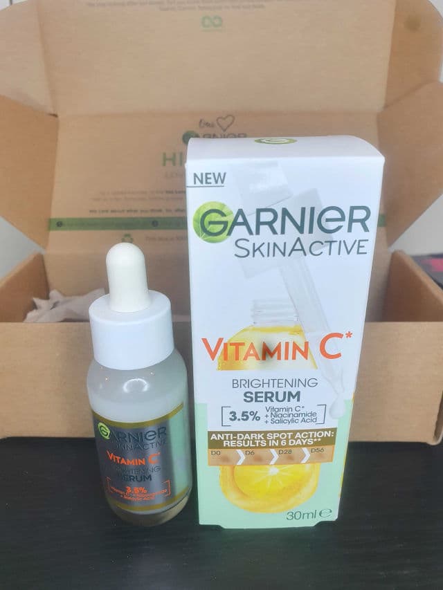 Garnier Light Complete Vitamin C Booster Serum review photo by CHASEJLONDON