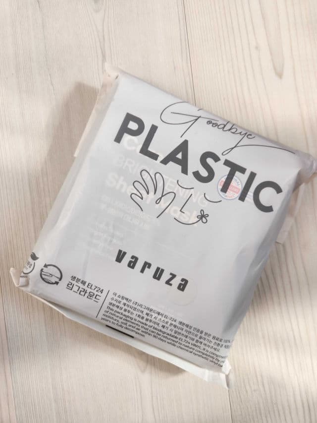 Varuza Core Brightening Sheet Mask with Niacinamide 5% review photo by PickySophia85