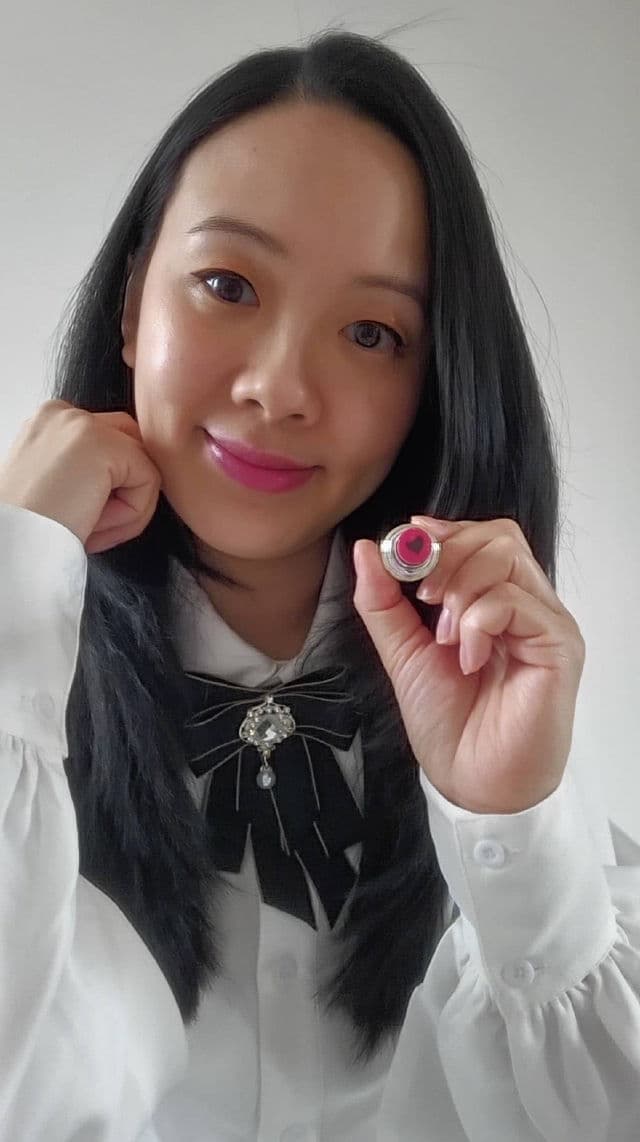 Yves Saint Laurent Volupté Plump-in-Color review photo by PickySophia85