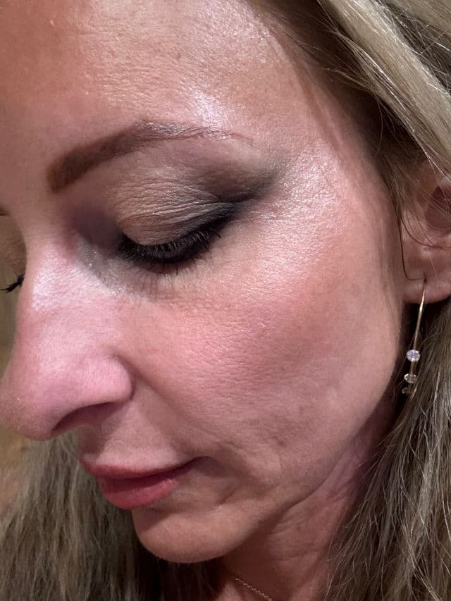 Max Factor 2000 Calorie Dramatic Volume Mascara review photo by Issabela84