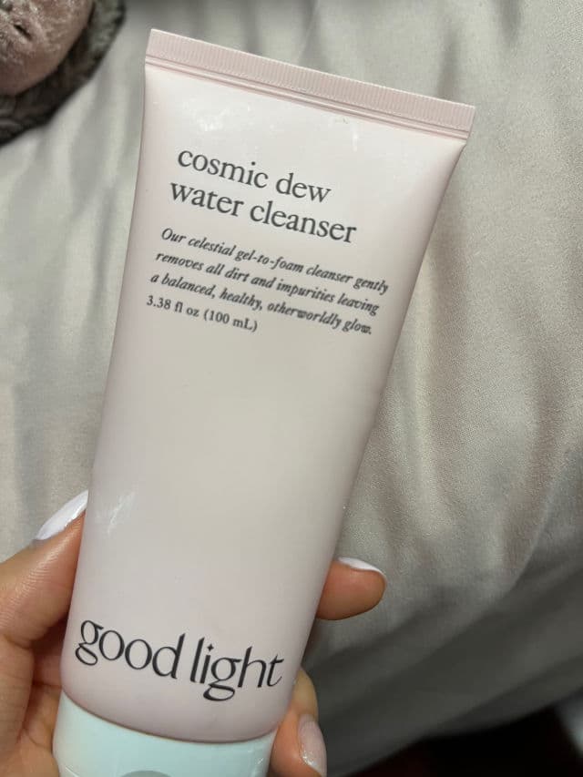 good light Cosmic Dew Water Cleanser review photo by giselleeey