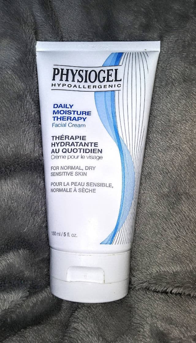 Physiogel Moisture Therapy Face Cream review photo by mommabird