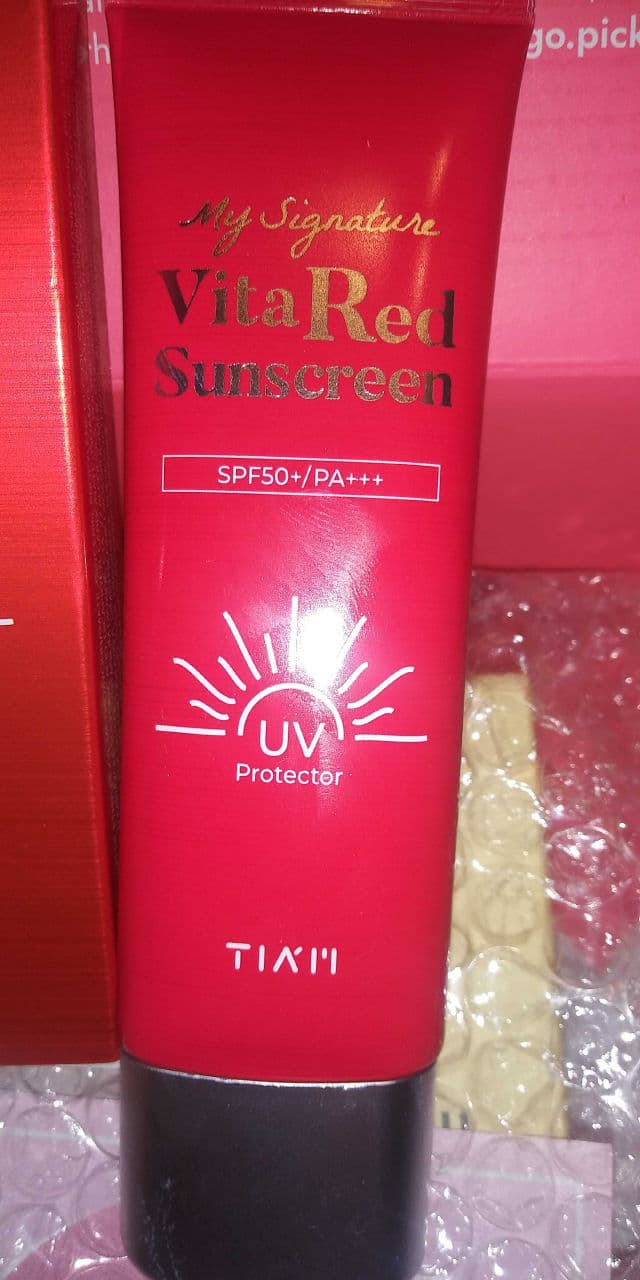 TIAM My Signature Vita Red Sunscreen SPF50+ PA+++ review photo by mommabird