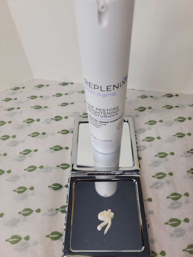 Replenix Anti-Aging Age Restore Brightening Moisturizer review photo by edwinalove