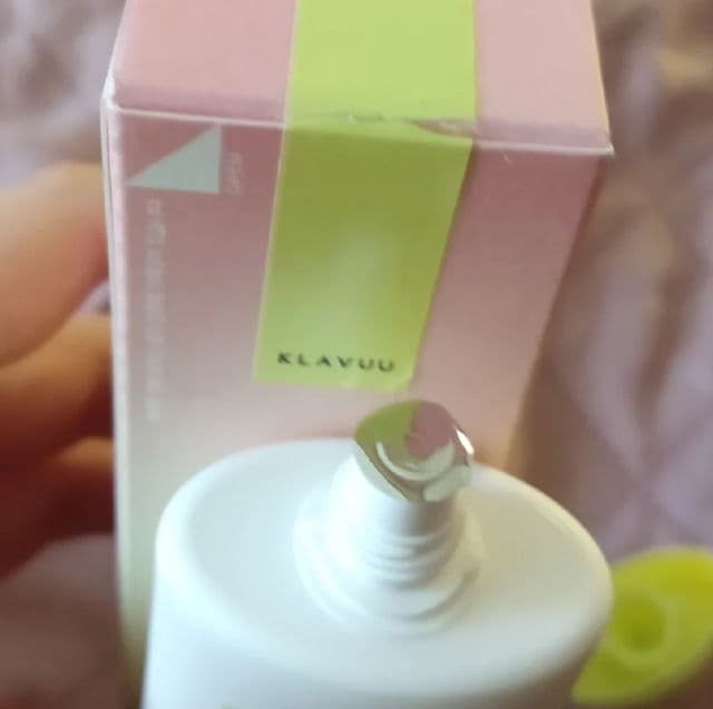Klavuu Vegan Zinc Suncream SPF50+ PA++++ review photo by Pellemiele