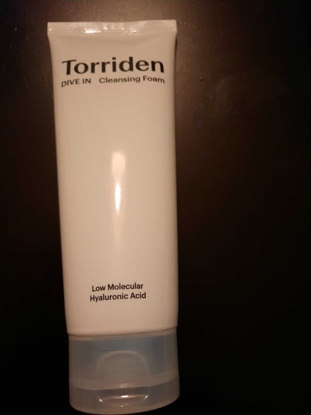 Torriden Dive-in Cleansing Foam Face Wash review photo by Tolly