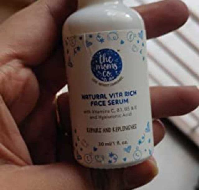 The Mom's Co. Natural Vitamin C Face Serum review photo by JustVani