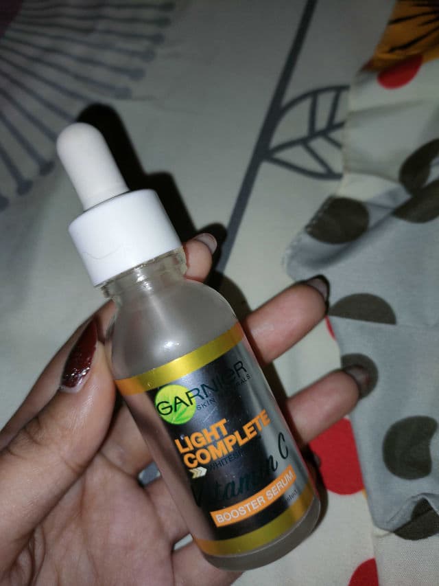 Garnier Light Complete Vitamin C Booster Serum review photo by DiaLovina05