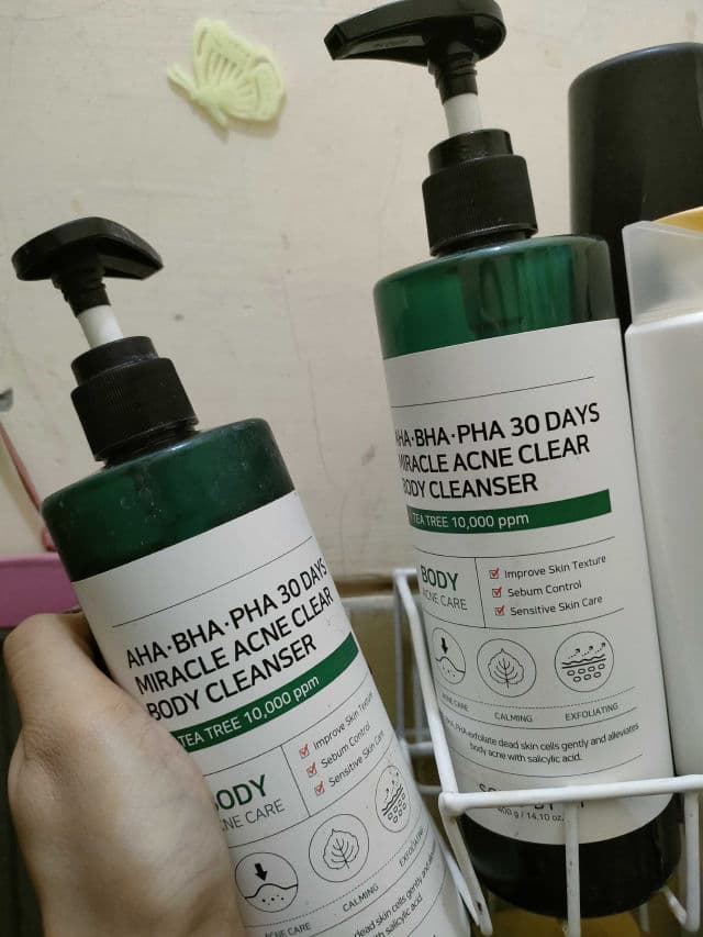 Some By Mi AHA BHA PHA 30 Days Miracle Acne Clear Body Cleanser review photo by DiaLovina05