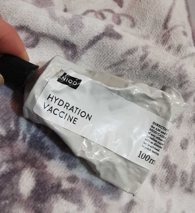NIOD Hydration Vaccine review photo by samlovessamples