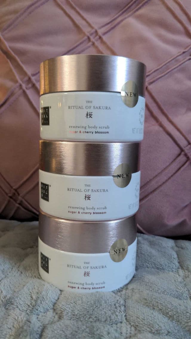 Rituals The Ritual of Sakura Shower Scrub review photo by lidiamazniku
