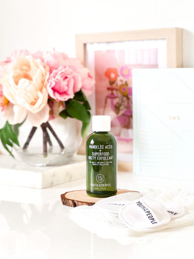 Youth To The People Mandelic Acid + Superfood Unity Exfoliant review photo by simplisticallylora