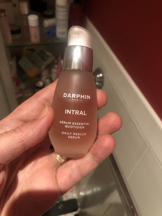 Darphin Intral Redness Relief Soothing Serum review photo by eladax