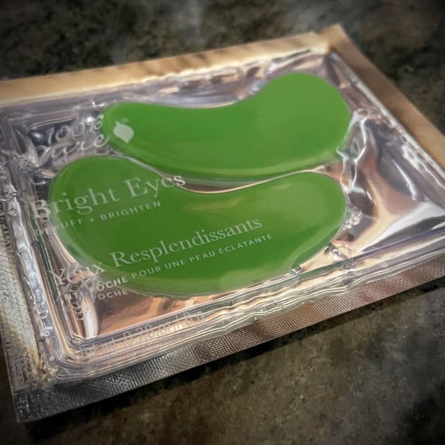 100% Pure Bright Eyes Mask review photo by MessyAssMandy