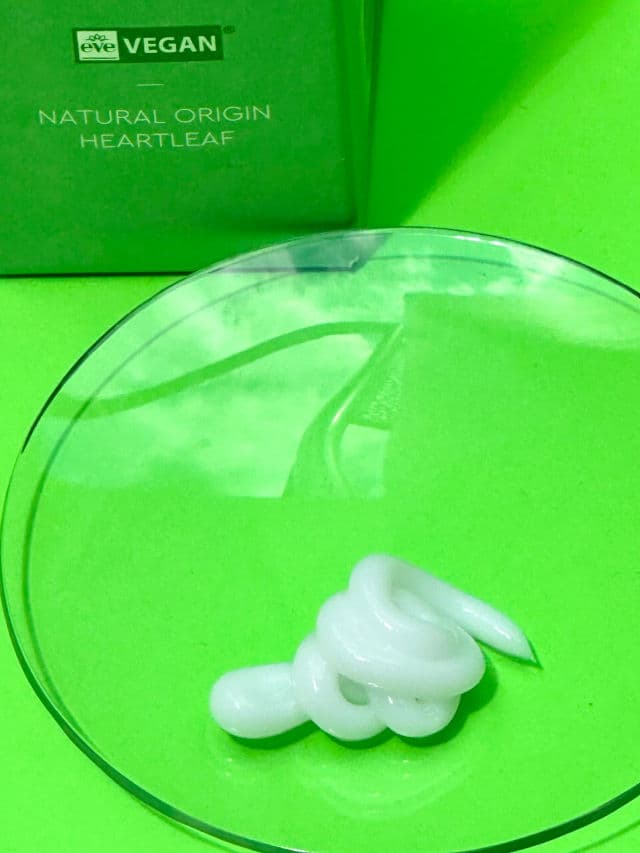 DEWYTREE Heartleaf 100 Cream review photo by PrincessOnABudget