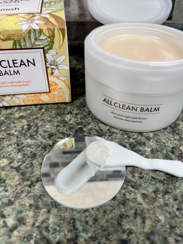 Heimish All Clean Balm Mandarin review photo by PrincessOnABudget