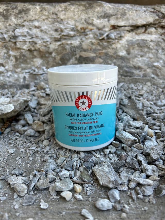 First Aid Beauty Facial Radiance Pads review photo by Arwen68