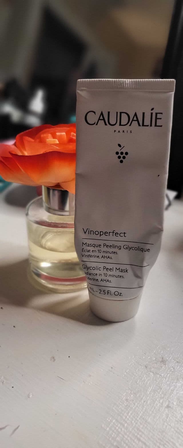 Caudalie Paris Vinoperfect Brightening Glycolic Peel Mask review photo by justmama19XX
