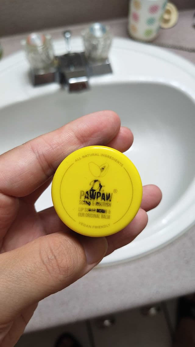 Dr. PAWPAW Lip Scrub and Nourish Duo Pot review photo by JBsmile