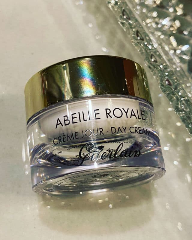 Guerlain Abeille Royale Day Cream-Normal to Dry Skin review photo by Kbeautyftw