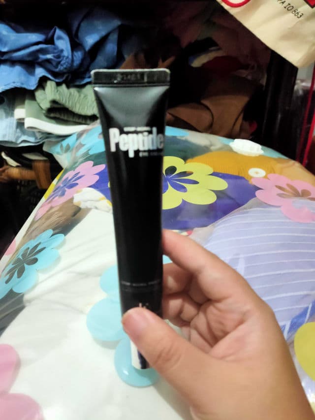 Vibrant Glamour Peptide Eye Cream review photo by carolinachuby