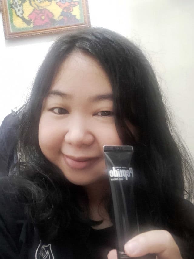 Vibrant Glamour Peptide Eye Cream review photo by carolinachuby