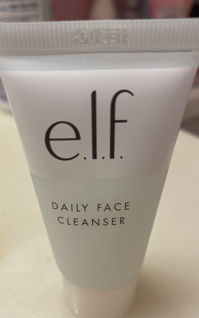 e.l.f. Cosmetics Daily Face Cleanser review photo by paulette16