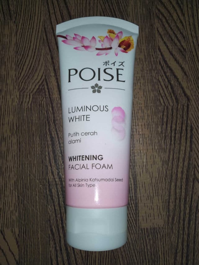 POISE Luminous Whitening Facial Foam review photo by Luthfiyahsalsabilaa