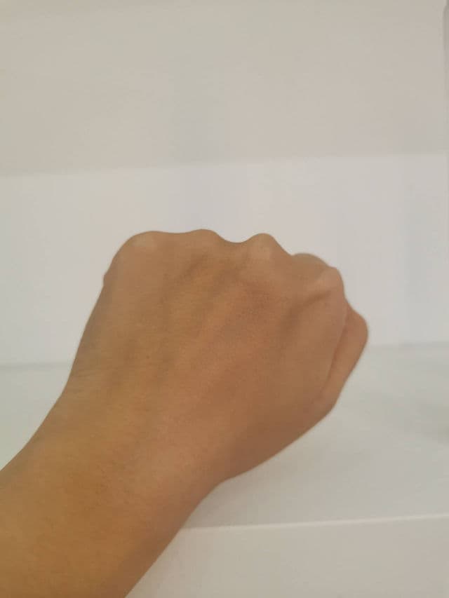 DR.G Brightening Up Sun+ SPF50+/PA+++ review photo by Dinopediaa