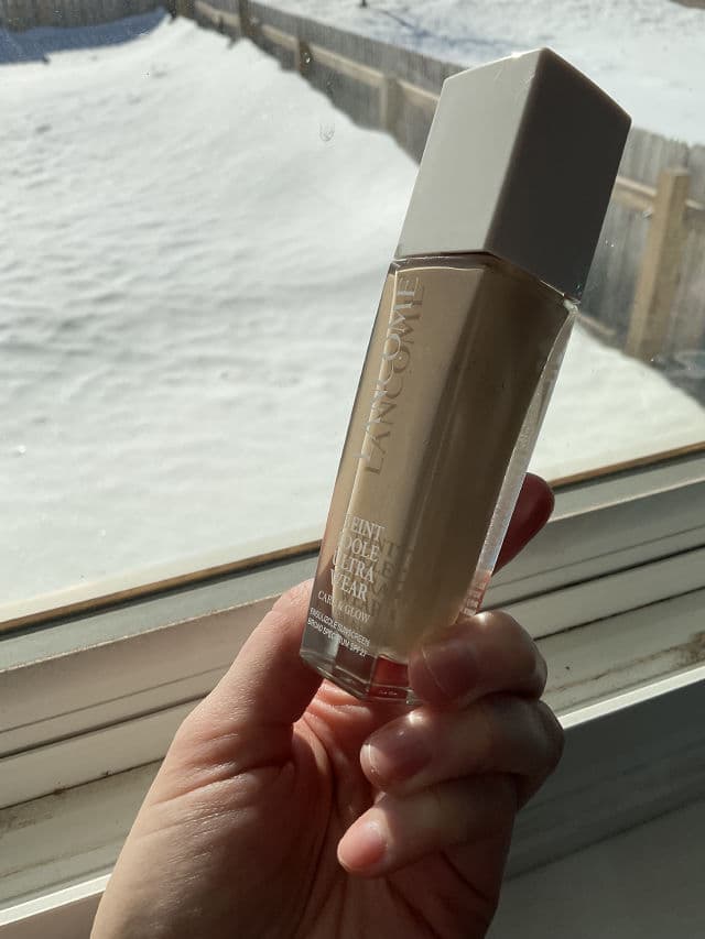 Lancome Teint Idole Ultra Wear Care & Glow Foundation review photo by KittyRay